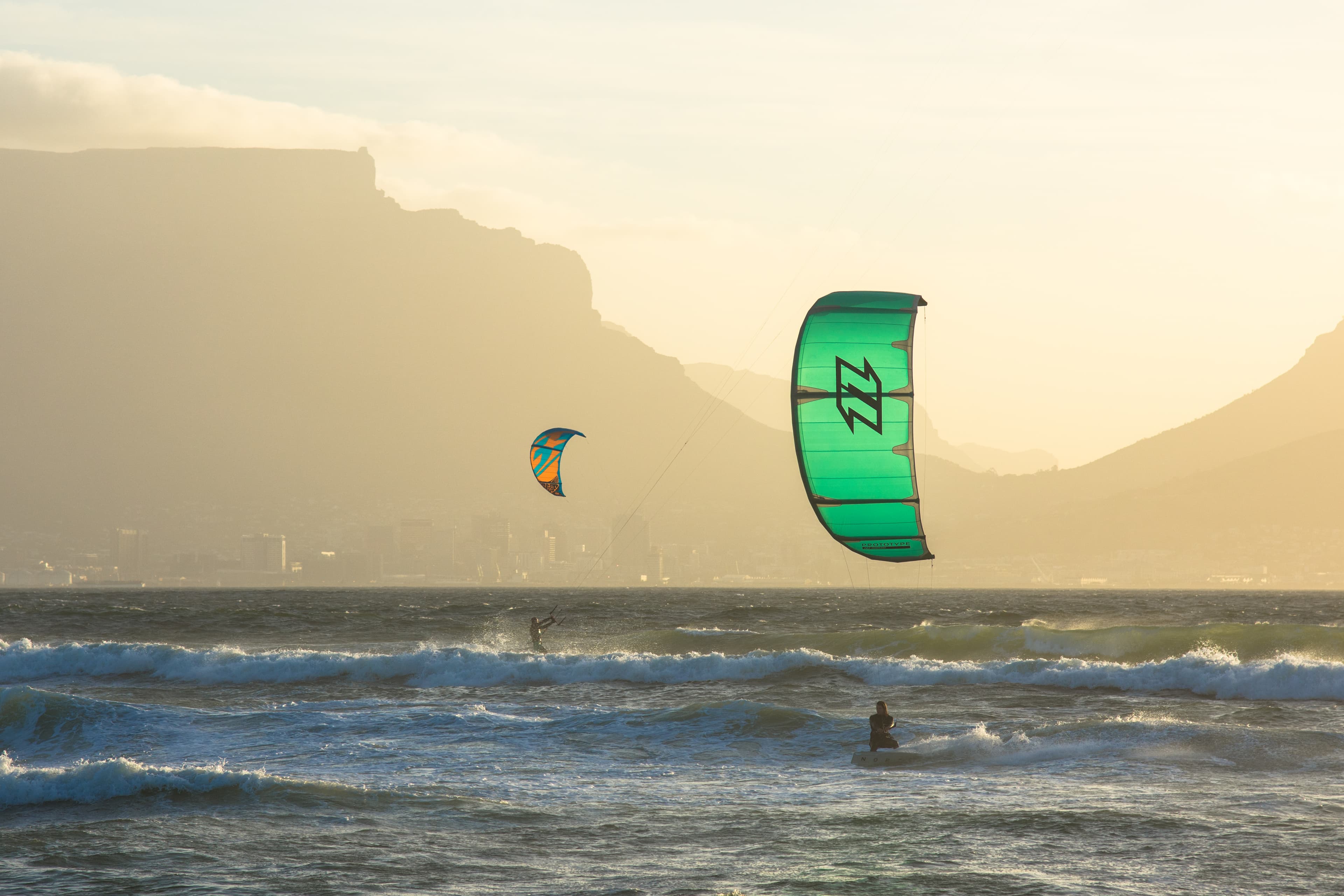 Cover Image for Kitesurfing in Cape Town - Riding the winds of adventure